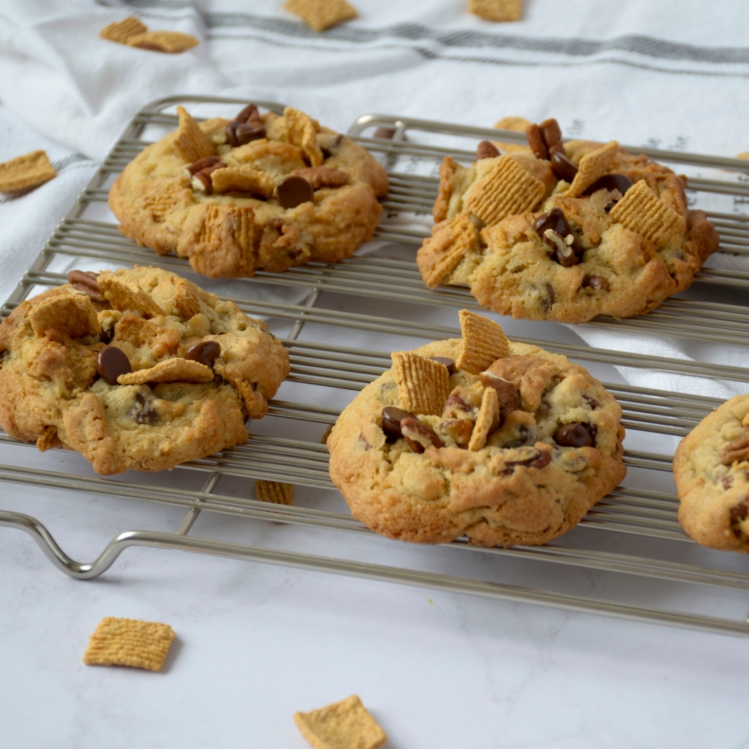 Crumbl Golden Graham Cookies