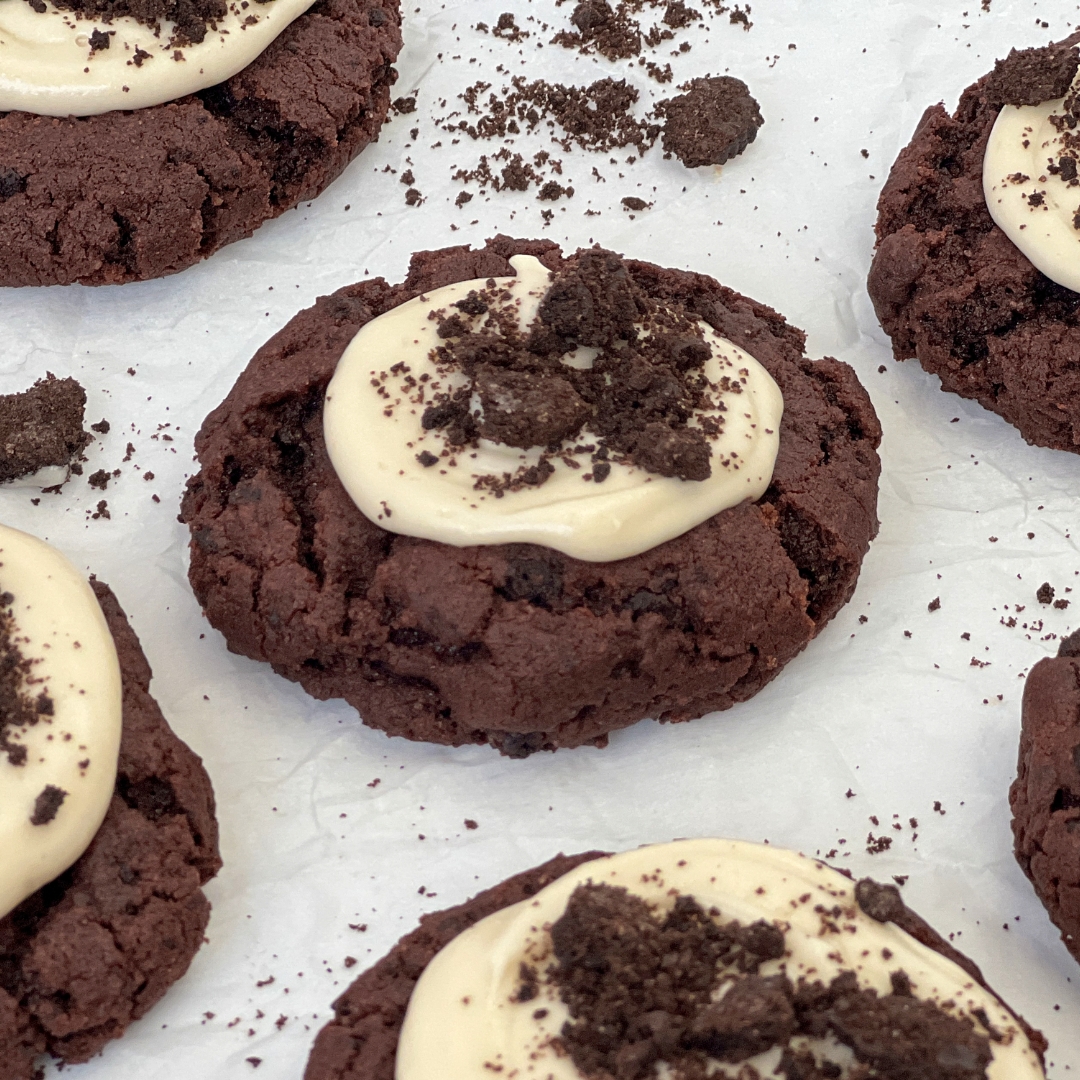 Crumbl Chocolate Oreo Cookies