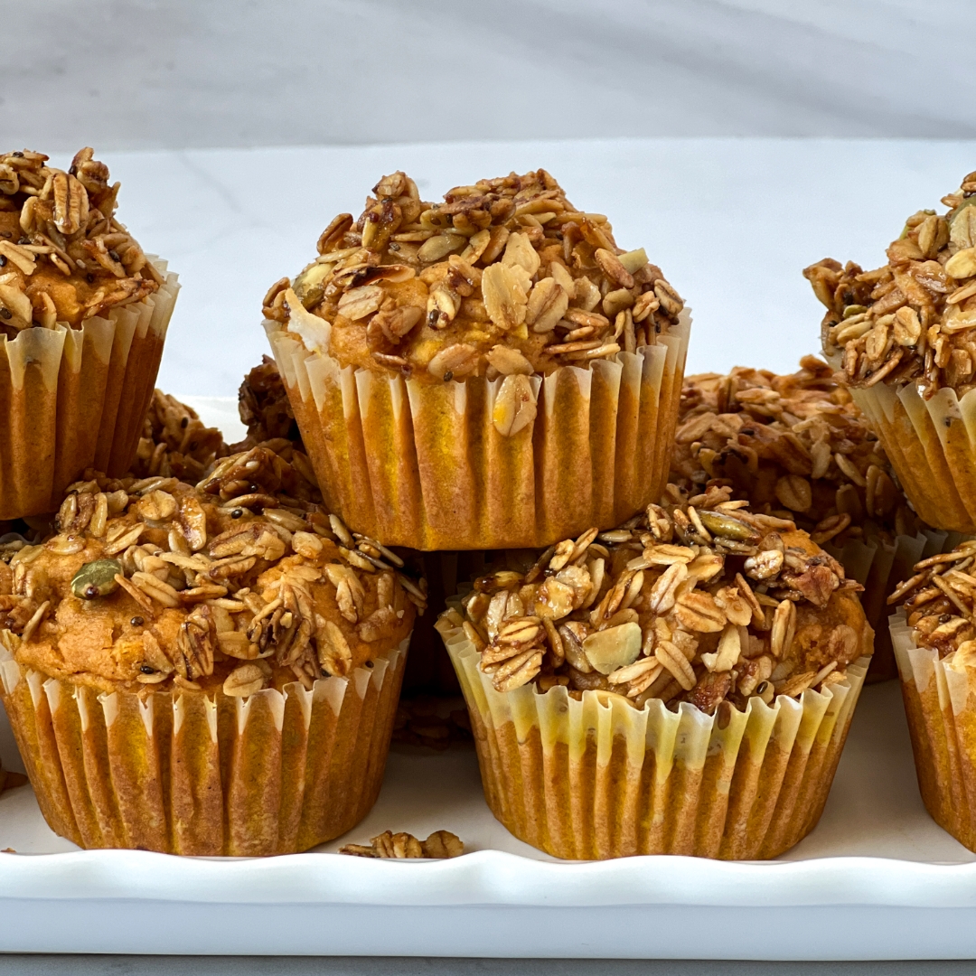 Muffins de avena y calabaza con topping de granola